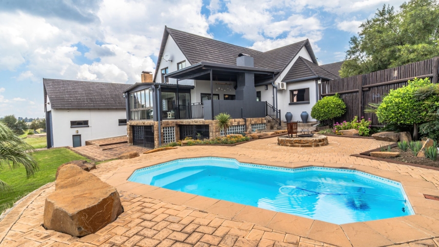 5 Bedroom Property for Sale in Oranjeville Free State